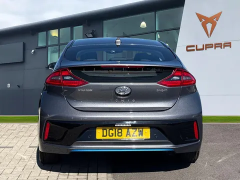 DG18AZW Hyundai Ioniq 1.6 h-GDi 8.9kWh Premium DCT Euro 6 (s/s) 5dr Thumbnail #4