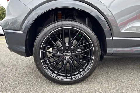  Audi SQ2 2.0 TFSI Black Edition S Tronic quattro Euro 6 (s/s) 5dr Thumbnail #11