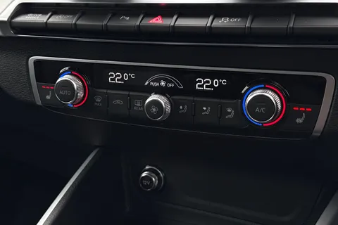  Audi SQ2 2.0 TFSI Black Edition S Tronic quattro Euro 6 (s/s) 5dr Thumbnail #22