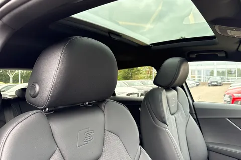  Audi SQ2 2.0 TFSI Black Edition S Tronic quattro Euro 6 (s/s) 5dr Thumbnail #24