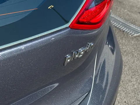 DG18AZW Hyundai Ioniq 1.6 h-GDi 8.9kWh Premium DCT Euro 6 (s/s) 5dr Thumbnail #26