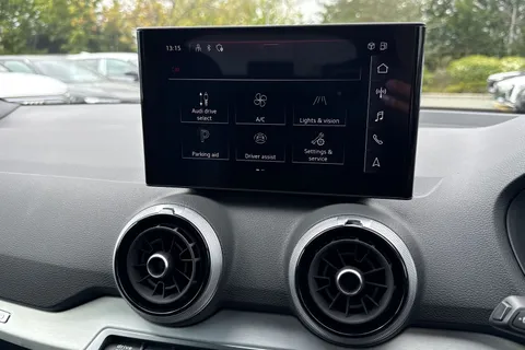  Audi SQ2 2.0 TFSI Black Edition S Tronic quattro Euro 6 (s/s) 5dr Thumbnail #28