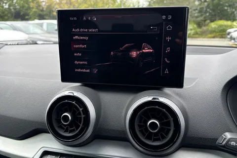  Audi SQ2 2.0 TFSI Black Edition S Tronic quattro Euro 6 (s/s) 5dr Thumbnail #30