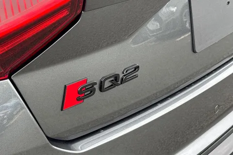  Audi SQ2 2.0 TFSI Black Edition S Tronic quattro Euro 6 (s/s) 5dr Thumbnail #39