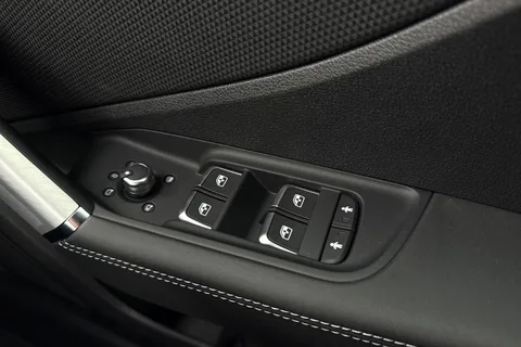  Audi SQ2 2.0 TFSI Black Edition S Tronic quattro Euro 6 (s/s) 5dr Thumbnail #52
