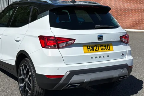 HW21GXO SEAT Arona 1.0 TSI FR Sport DSG Euro 6 (s/s) 5dr Thumbnail #9