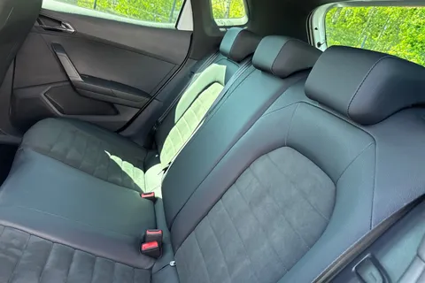 HW21GXO SEAT Arona 1.0 TSI FR Sport DSG Euro 6 (s/s) 5dr Thumbnail #20