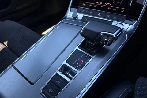 GP19JFY Audi A6 Saloon S line 40 TDI  204 PS S tronic Thumbnail #24