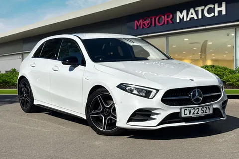 CV22SZY Mercedes-Benz A Class 1.3 A200 AMG Line Edition (Executive) 7G-DCT Euro 6 (s/s) 5dr Thumbnail #1
