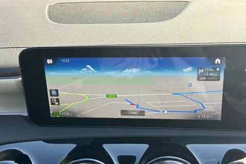 CV22SZY Mercedes-Benz A Class 1.3 A200 AMG Line Edition (Executive) 7G-DCT Euro 6 (s/s) 5dr Thumbnail #12