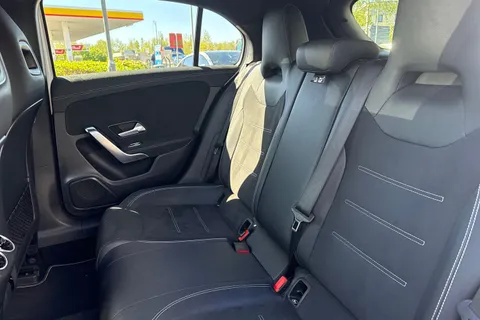 CV22SZY Mercedes-Benz A Class 1.3 A200 AMG Line Edition (Executive) 7G-DCT Euro 6 (s/s) 5dr Thumbnail #14