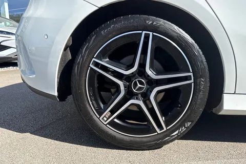 CV22SZY Mercedes-Benz A Class 1.3 A200 AMG Line Edition (Executive) 7G-DCT Euro 6 (s/s) 5dr Thumbnail #22