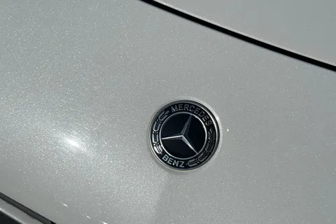 CV22SZY Mercedes-Benz A Class 1.3 A200 AMG Line Edition (Executive) 7G-DCT Euro 6 (s/s) 5dr Thumbnail #27