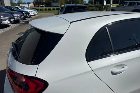 CV22SZY Mercedes-Benz A Class 1.3 A200 AMG Line Edition (Executive) 7G-DCT Euro 6 (s/s) 5dr Thumbnail #34