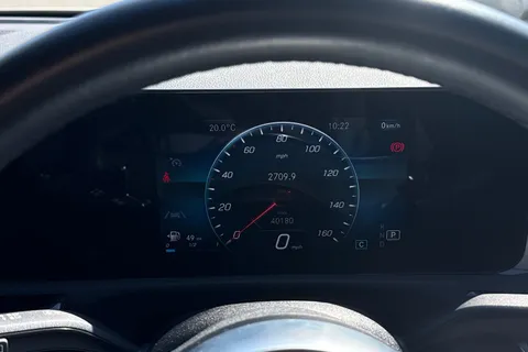 CV22SZY Mercedes-Benz A Class 1.3 A200 AMG Line Edition (Executive) 7G-DCT Euro 6 (s/s) 5dr Thumbnail #36