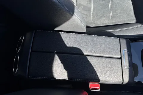 CV22SZY Mercedes-Benz A Class 1.3 A200 AMG Line Edition (Executive) 7G-DCT Euro 6 (s/s) 5dr Thumbnail #53