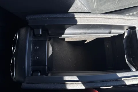 CV22SZY Mercedes-Benz A Class 1.3 A200 AMG Line Edition (Executive) 7G-DCT Euro 6 (s/s) 5dr Thumbnail #54