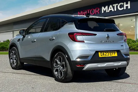 DA23EFP Renault Captur 1.6 E-TECH techno Auto Euro 6 (s/s) 5dr Thumbnail #3