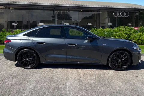  Audi A5 2.0 TDI Black Edition Saloon S Tronic Euro 6 (s/s) 5dr Thumbnail #4