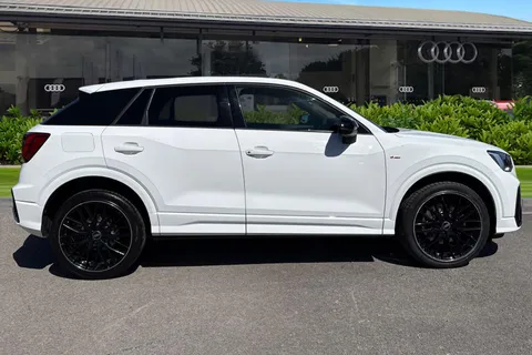 PK71HTO Audi Q2 Black Edition 35 TFSI  150 PS 6-speed Thumbnail #4