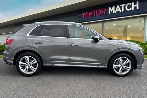 DG20EKT Audi Q3 2.0 TFSI 45 S line S Tronic quattro Euro 6 (s/s) 5dr Thumbnail #4
