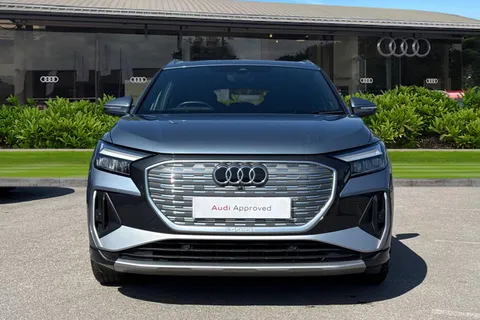 6 of 49 for Audi Q4 e-tron Q4 S line 40 e-tron 150,00 kW