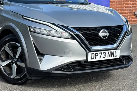 DP73NNL Nissan Qashqai 1.3 DIG-T MHEV N-Connecta XTRON Euro 6 (s/s) 5dr Thumbnail #10