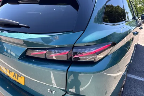 KM25PXP PEUGEOT 308 SW 1.2 GT e-DSC6 Euro 6 (s/s) 5dr Thumbnail #8