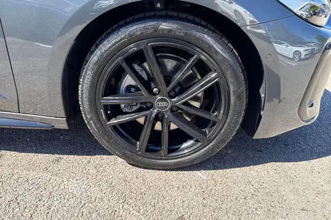 Audi A5 2.0 TDI Black Edition Saloon S Tronic Euro 6 (s/s) 5dr Thumbnail #10
