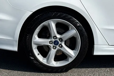 11 of 55 for Ford Mondeo 1.5T EcoBoost Titanium Euro 6 (s/s) 5dr