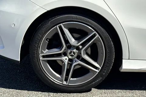 YB19WUO Mercedes-Benz A Class 1.3 A200 AMG Line (Premium) Euro 6 (s/s) 5dr Thumbnail #12