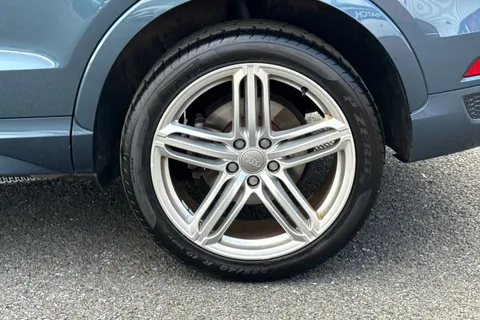 12 of 54 for Audi Q3 2.0 TDI S line Plus S Tronic quattro Euro 6 (s/s) 5dr