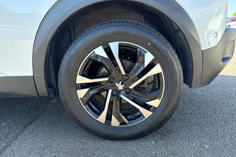 11 of 66 for PEUGEOT e-2008 50kWh GT Auto 5dr (7kW Charger)