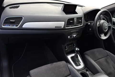 15 of 54 for Audi Q3 2.0 TDI S line Plus S Tronic quattro Euro 6 (s/s) 5dr