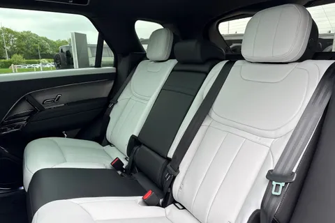  Land Rover Range Rover Sport 3.0 D300 MHEV Dynamic SE Auto 4WD Euro 6 (s/s) 5dr Thumbnail #14