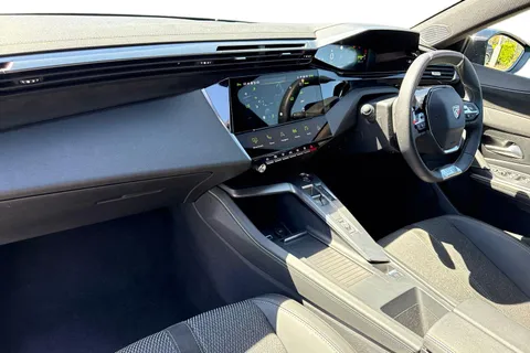 KM25PXP PEUGEOT 308 SW 1.2 GT e-DSC6 Euro 6 (s/s) 5dr Thumbnail #15