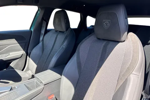 KM25PXP PEUGEOT 308 SW 1.2 GT e-DSC6 Euro 6 (s/s) 5dr Thumbnail #16