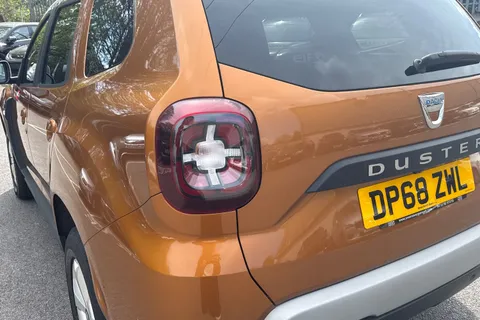 16 of 41 for Dacia Duster 1.6 SCe Comfort Euro 6 (s/s) 5dr