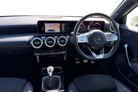 YB19WUO Mercedes-Benz A Class 1.3 A200 AMG Line (Premium) Euro 6 (s/s) 5dr Thumbnail #19