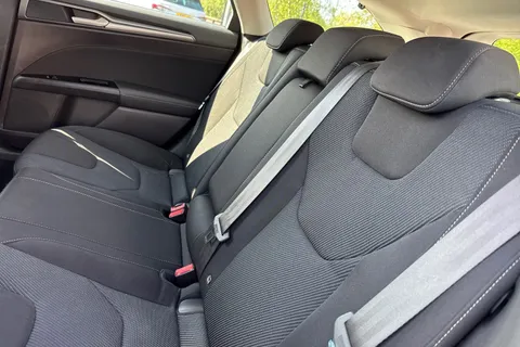 19 of 55 for Ford Mondeo 1.5T EcoBoost Titanium Euro 6 (s/s) 5dr