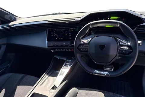 KM25PXP PEUGEOT 308 SW 1.2 GT e-DSC6 Euro 6 (s/s) 5dr Thumbnail #18