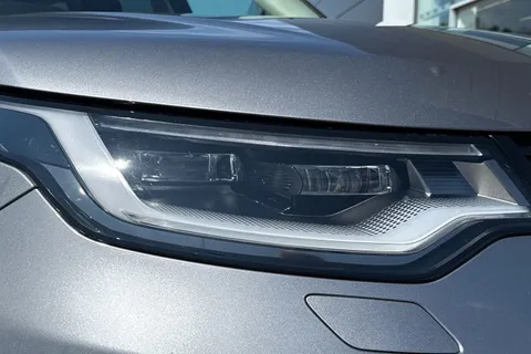18 of 51 for Land Rover Discovery 3.0 D350 Dynamic SE 5dr
