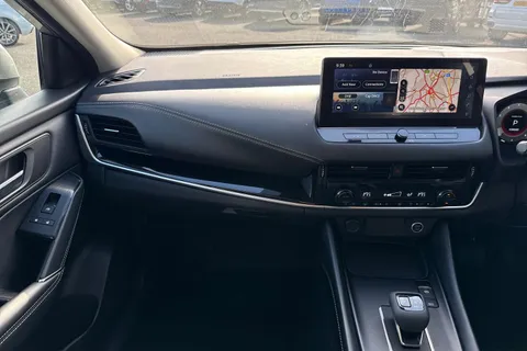 DP73NNL Nissan Qashqai 1.3 DIG-T MHEV N-Connecta XTRON Euro 6 (s/s) 5dr Thumbnail #21