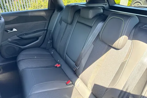 KM25PXP PEUGEOT 308 SW 1.2 GT e-DSC6 Euro 6 (s/s) 5dr Thumbnail #19