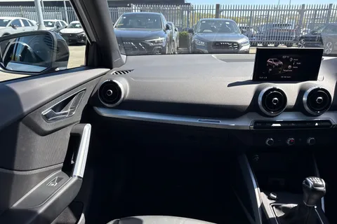 PK71HTO Audi Q2 Black Edition 35 TFSI  150 PS 6-speed Thumbnail #21