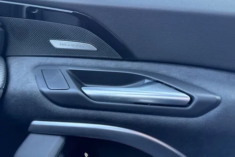 DK26URV Audi Q5 SUV Edition 1 TDI quattro 204 PS S tronic Thumbnail #22