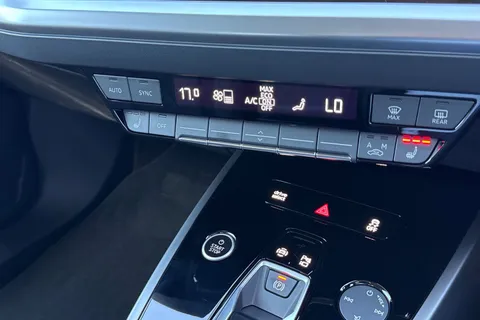 21 of 56 for Audi Q4 e-tron 40 Sport Auto 5dr 82kWh