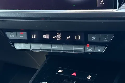 22 of 49 for Audi Q4 e-tron Q4 S line 40 e-tron 150,00 kW