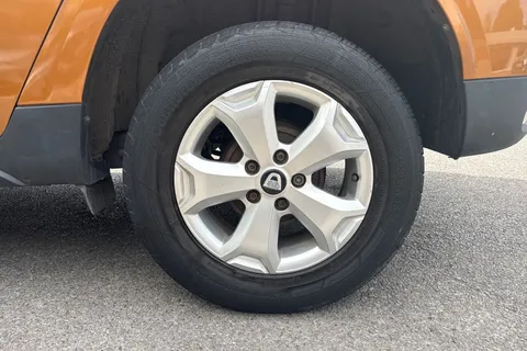 22 of 41 for Dacia Duster 1.6 SCe Comfort Euro 6 (s/s) 5dr