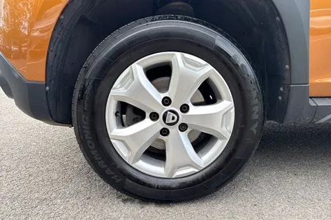 23 of 41 for Dacia Duster 1.6 SCe Comfort Euro 6 (s/s) 5dr